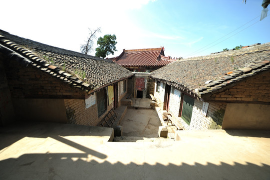 青华山卧佛寺景区