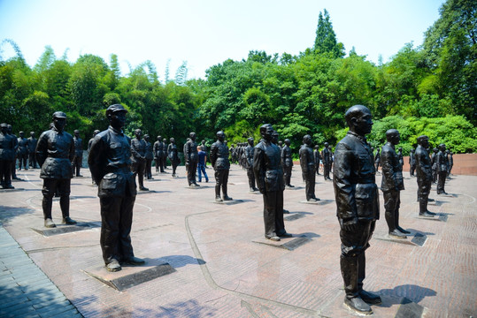 抗日将士群雕像