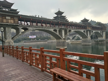 锦屏风雨桥