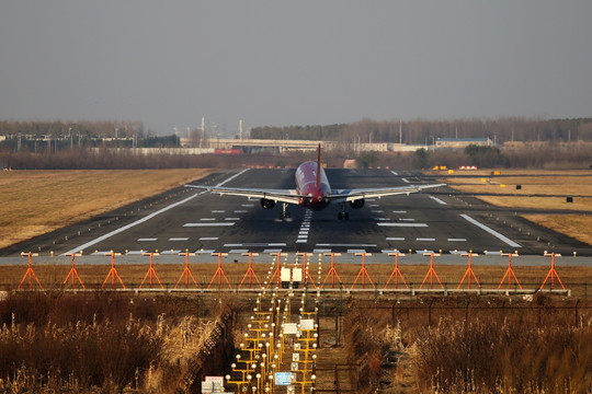 吉祥航空公司 飞机 降落