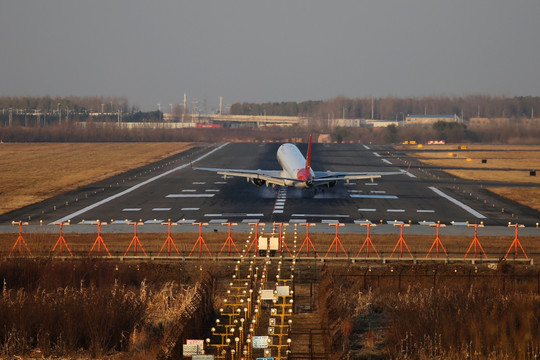 北部湾航空公司 飞机 降落