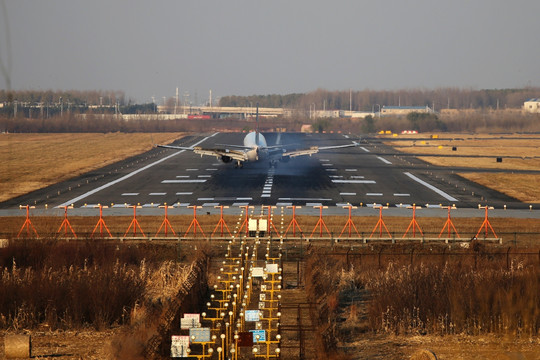 飞机落地 降落 中国南方航空