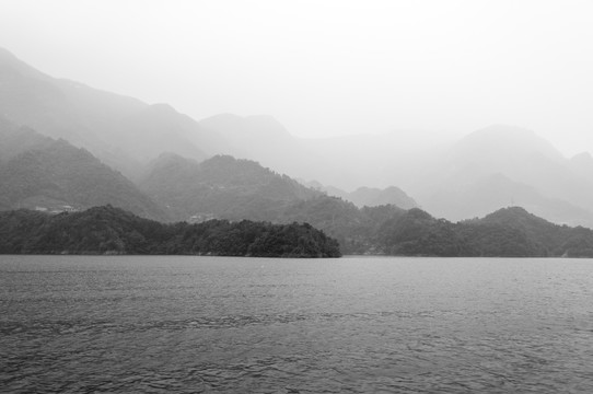 水墨远山 长江峡谷风光 远山