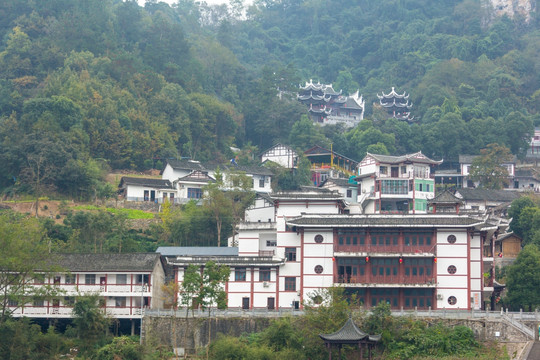 武落钟离山白虎堂