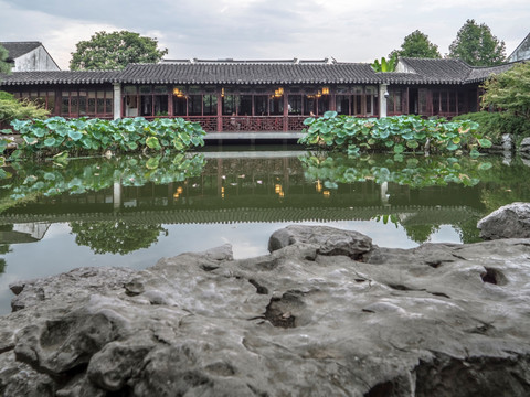 苏州艺圃园