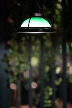 餐馆绿色小吊灯装饰