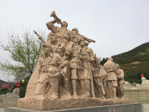 吴起县革命烈士陵园红军雕塑