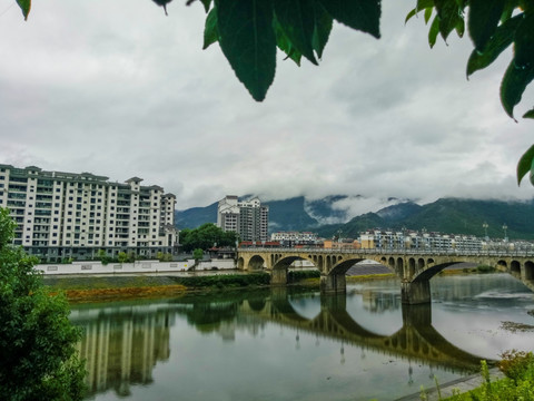 秋浦河大桥