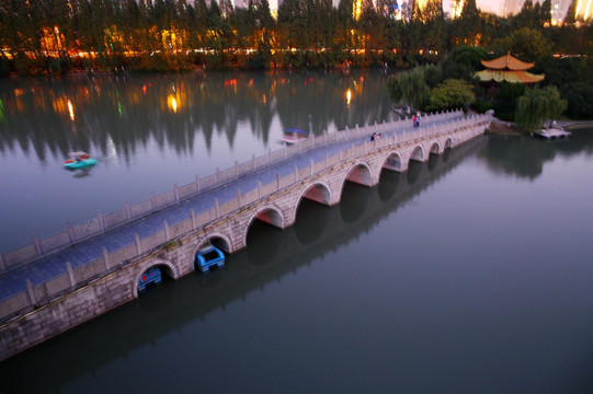 合肥逍遥津公园夜景