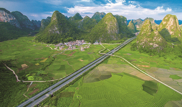 山高速公路