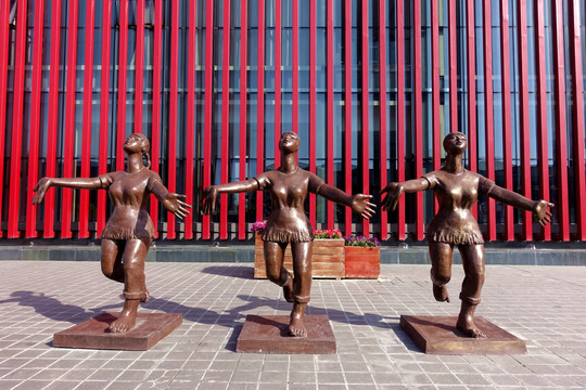 民族舞 雕塑