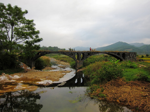 山区小桥