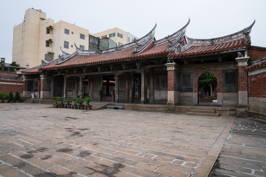 台湾鹿港小镇龙山寺