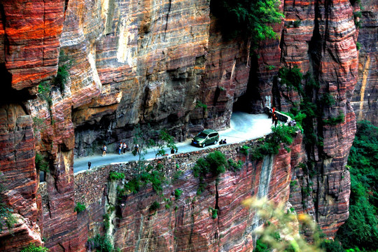 郭亮村挂壁公路