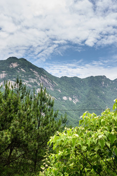 鄣山大峡谷风景区