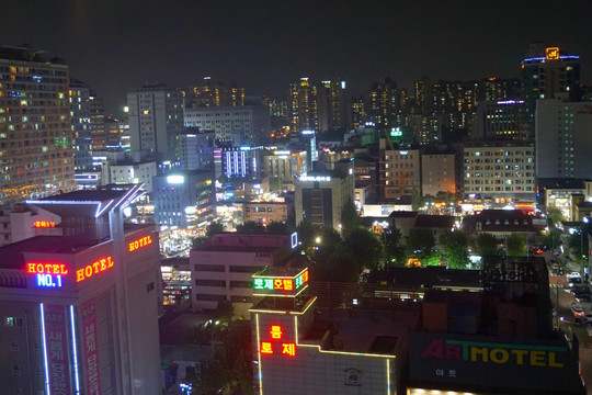 韩国水原市夜色 酒店宾馆夜景