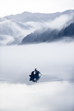 仙气意境水墨山水