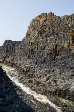 海岸柱状火山岩