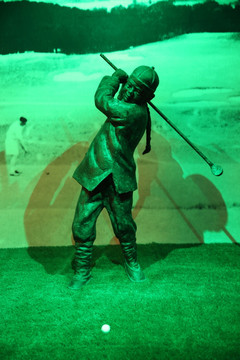 刘公岛清朝打高尔夫球雕塑