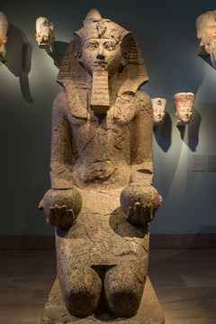 古埃及石刻人像