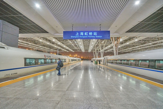 上海虹桥站 高铁车厢 高清大图