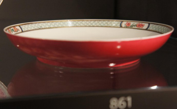 清雍正瓷器红釉 盘