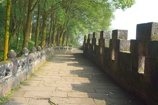 合川钓鱼城城墙及跑马道