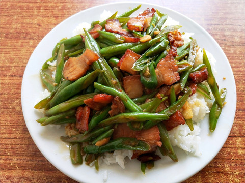 回鍋肉蓋澆飯