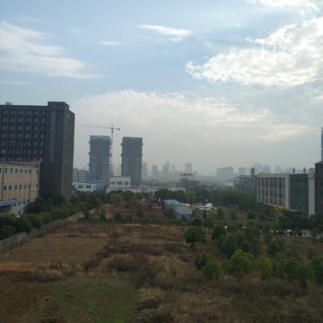 蓝天白云清晨合肥城市建设