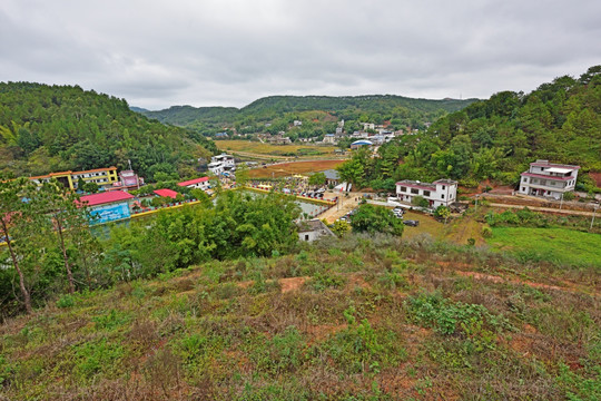 兴宁市径南镇东升村