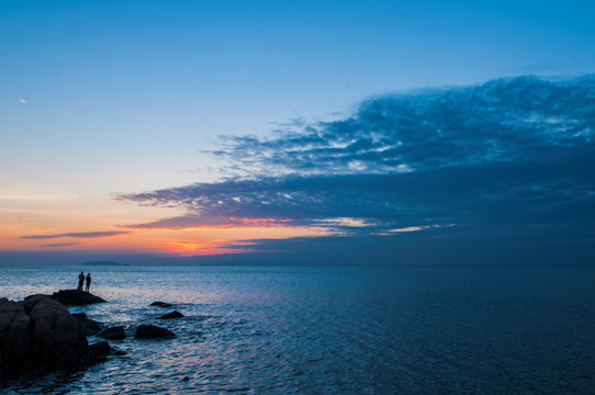 海上日落 烟波浩渺 海边礁石