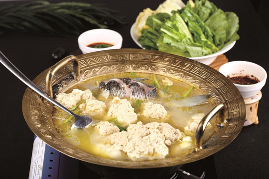 鯽魚豆花雞