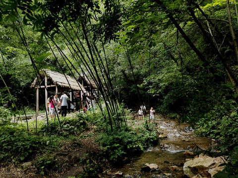 景区游客 旅游景点景区安全提示