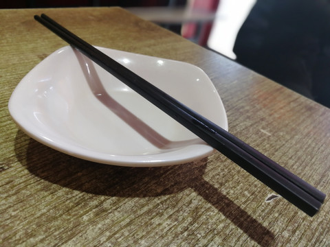 餐具