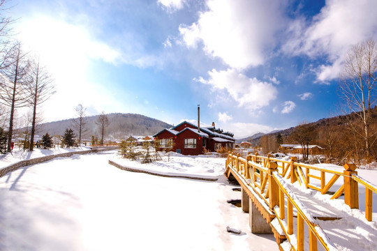 农舍 冬季 阳光 冰雪 雾凇