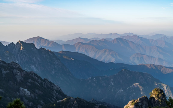 山峰山峦