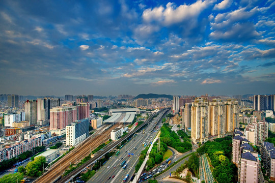 深圳布吉中心区 龙岗大道