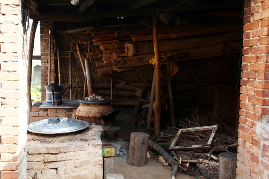 农村厨房 炉灶