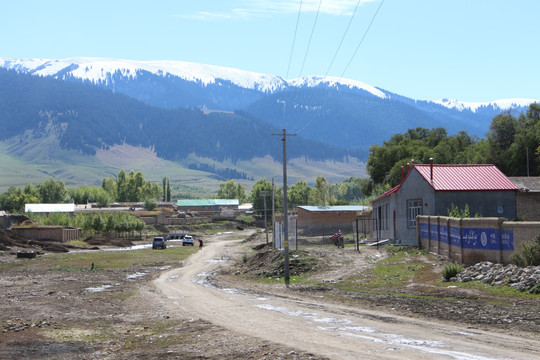 小山村