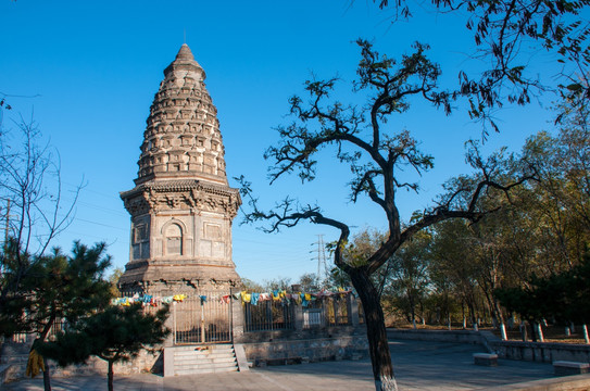 北京镇岗塔