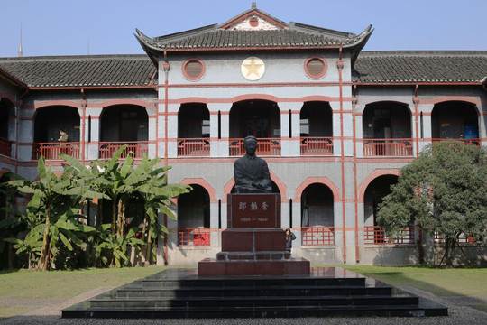 华东政法大学