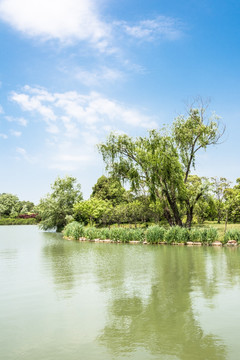 珍珠泉风景区银瀑观鱼