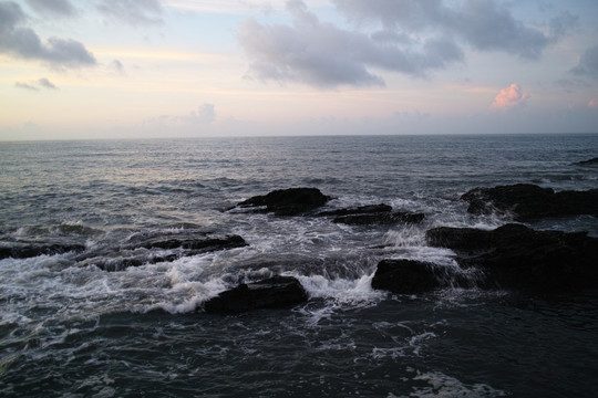 海浪海滩日出朝霞