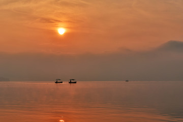 西昌邛海日出