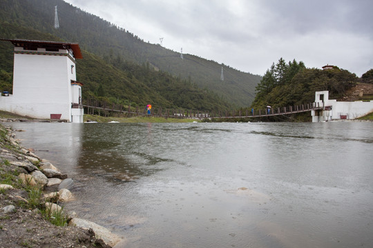 西藏风光桥山水