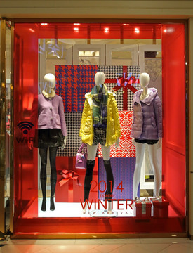 服裝店櫥窗