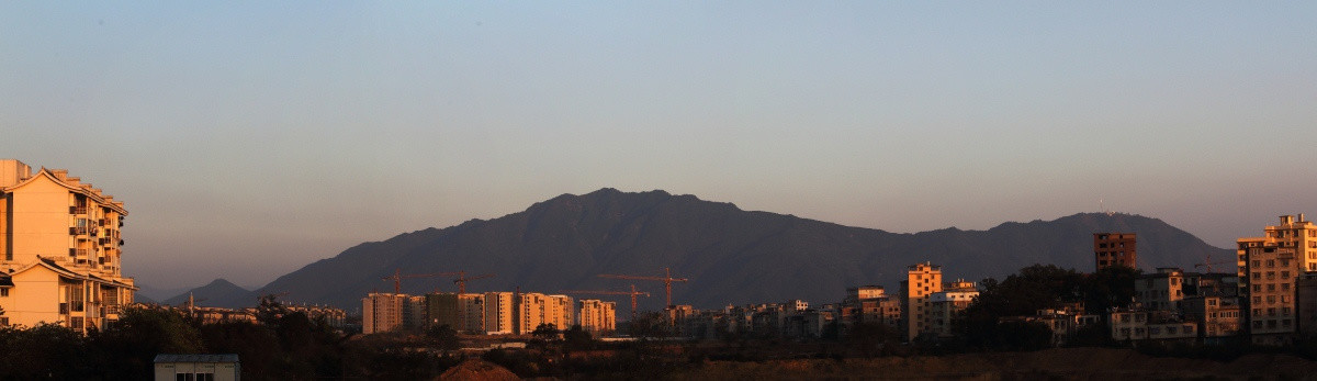 桂林尧山全景 建筑群 施工工