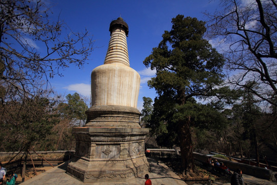 北京大觉寺 迦陵舍利塔