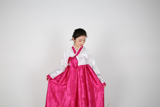 朝鲜族服饰美女
