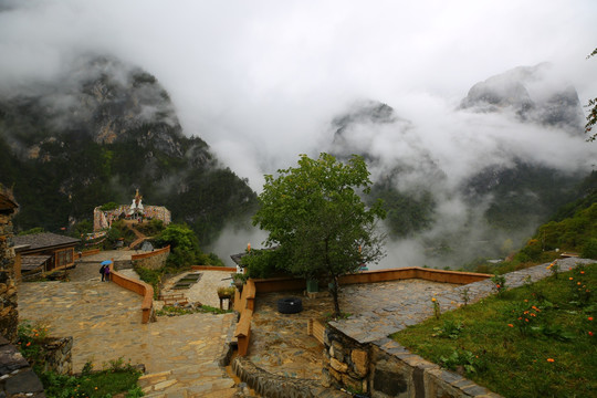 千年古村巴拉村